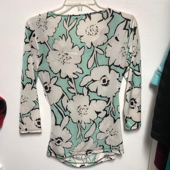 Floral blouse - Picture 2 of 5